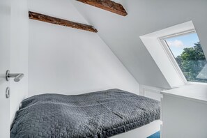 4 bedrooms, free WiFi