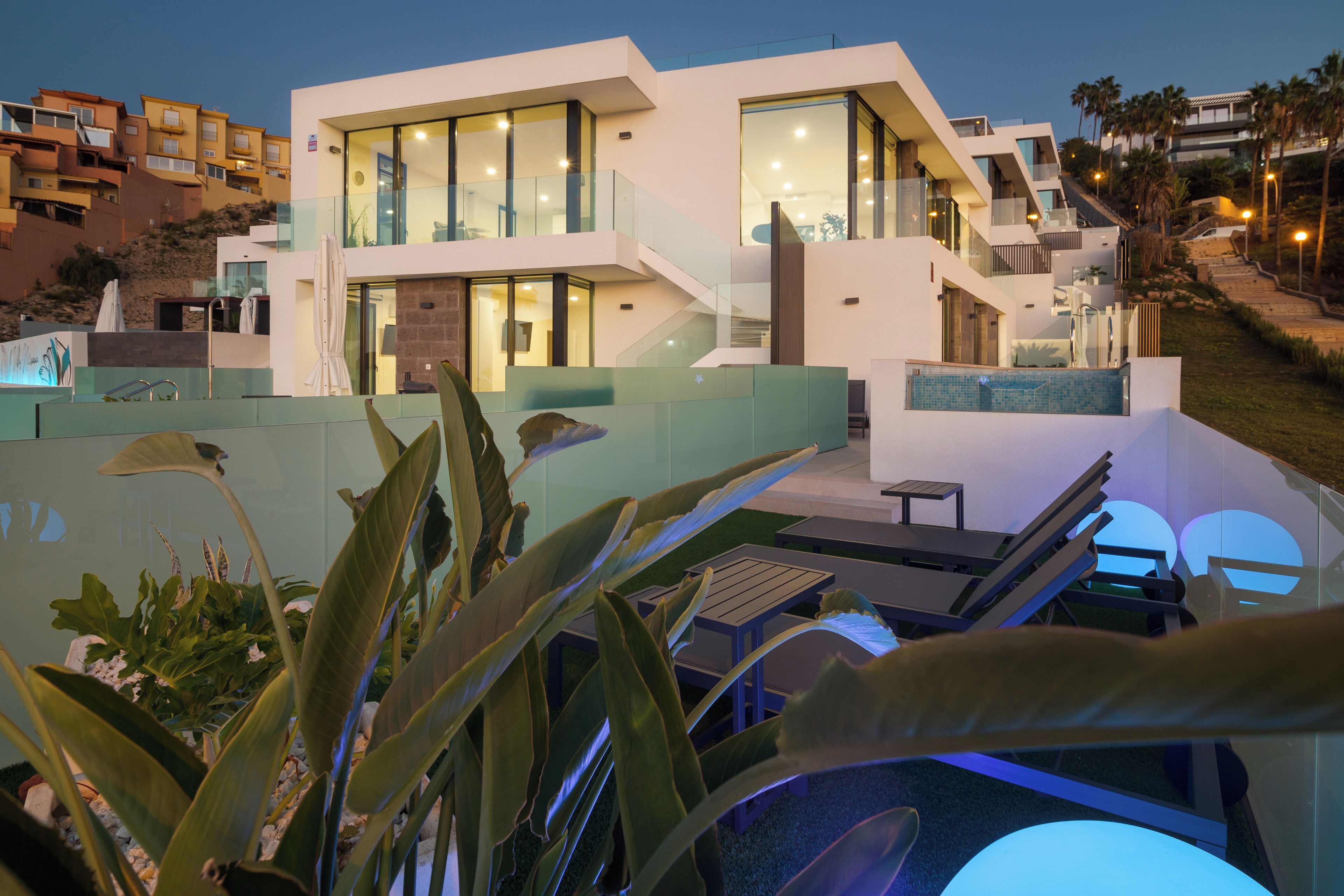 Esterni
