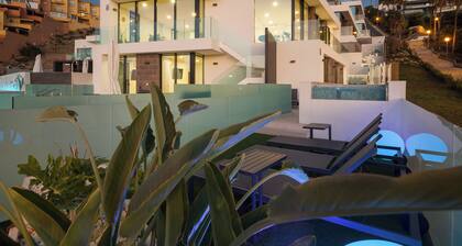 Lux 200m NEW B Villa with heated pool, ocean view