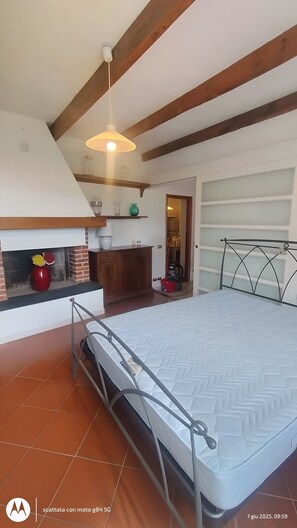 Room - Apartment 'Casa Le Rocchette' with Sea View, Private Terrace and Wi-Fi (Sestri Levante)