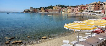 Apartment 'Casa Le Rocchette' with Sea View, Private Terrace and Wi-Fi
