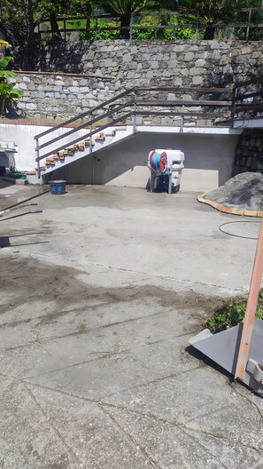 Property grounds - Apartment 'Casa Le Rocchette' with Sea View, Private Terrace and Wi-Fi (Sestri Levante)