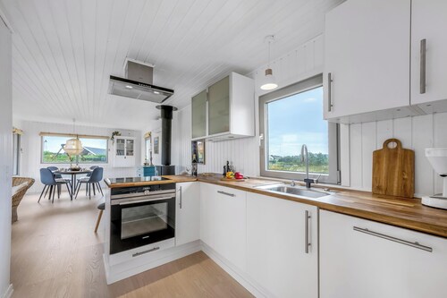 Lovely holiday home, renovated in 2025, located only 800 meters from the North.