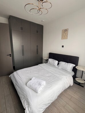 2 bedrooms, iron/ironing board, free WiFi, bed sheets - Charming 2-bedroom apartment in cool Nairobi neighborhood (Nairobi)