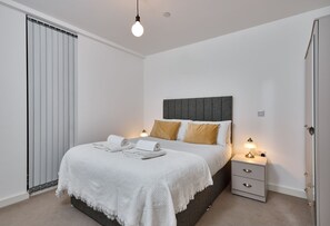 House - Luxe Two-bedroom Haven (Manchester)
