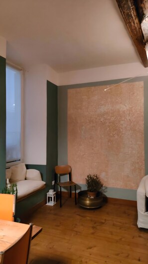Interior - Apartment 'Porta Dei Vacca Casa Di Pre'' with Sea View and Wi-Fi (Genova)