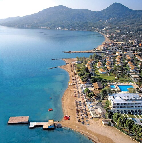 Dellis Apartments Corfu - Sea Views near the Beach