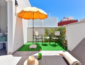 Apartment | Balcony - Chic Las Palmas Apartment for 3 (Las Palmas de Gran Canaria)