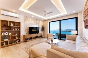 Smart TV - Stunning 2nd-Level | Views of Ocean, Beach & Pool (Huatulco)