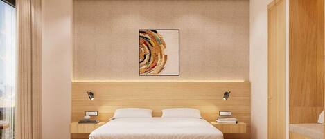 Ein modernes Schlafzimmer mit einem großen Bett, einem Holzkopfende, Nachttischen und einem Deckenventilator.