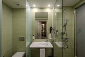 Soap, shampoo, toilet paper - Premier Inn Koblenz City (Koblenz)