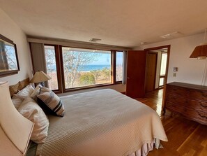 3 bedrooms, iron/ironing board, Internet, bed sheets - Stunning Ocean And Marsh Views (South Chatham)