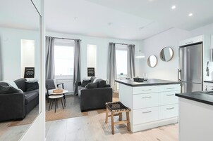 Apartamento superior, 1 cama doble con sofá cama, Se admiten mascotas | Comedor