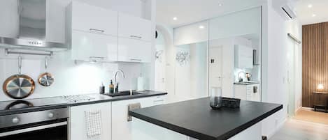 Superior Apartment, 1 Double Bed with Sofa bed, Pets allowed | Private kitchen