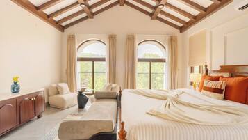 Deluxe-Villa, Balkon, Gartenblick