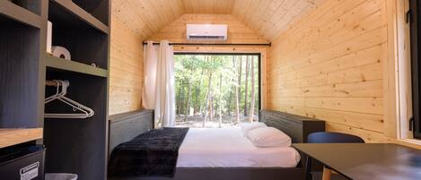1 habitación y ropa de cama