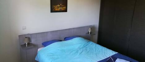 3 Schlafzimmer, Bügeleisen/Bügelbrett, WLAN, Bettwäsche