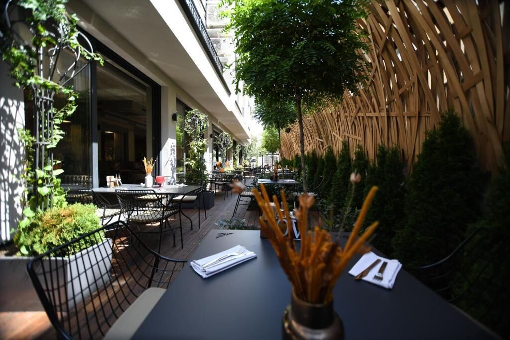 Comfort Apartment, 1 Bedroom, Balcony, City View | Outdoor dining