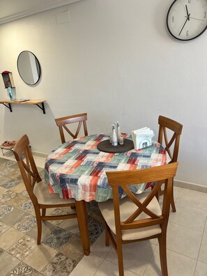 تناول الطعام