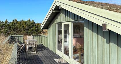 Gorgeous home in Blåvand with WiFi