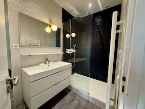 Bathroom - defaultName (Sète)