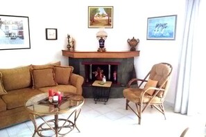 Apartment - Marina s Traditional House at Sivas Village (Faistos)