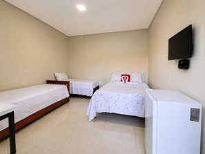 Comfort Quadruple Room, Mountain View | Free WiFi, bed sheets - Aurora nascer do sol  (Aurora do Tocantins)