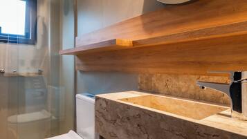 Comfort Apartment, Balcony, Courtyard View | Bathroom