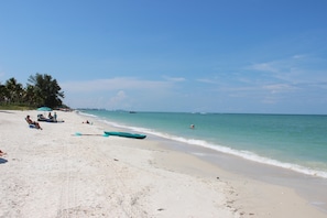 SWM3613 - First Floor Condo with lake view - Golf Available!  - 5 Mins to Beaches! (Bonita Springs)