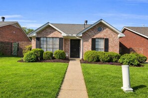 House | 2 bedrooms, Internet - Comfortable 2BR Near Gunter AFB Whitewater (Montgomery)