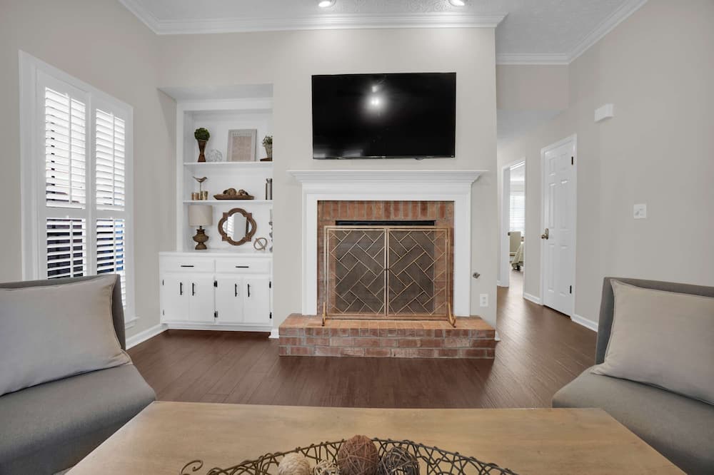 Comfortable 2BR Near Gunter AFB Whitewater - Shorter, AL