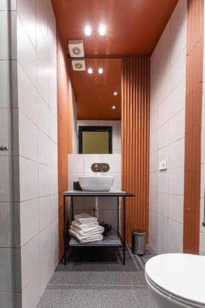 Deluxe Double Room, Balcony, City View | Bathroom - Cuevas Home Relais  (Napoli)