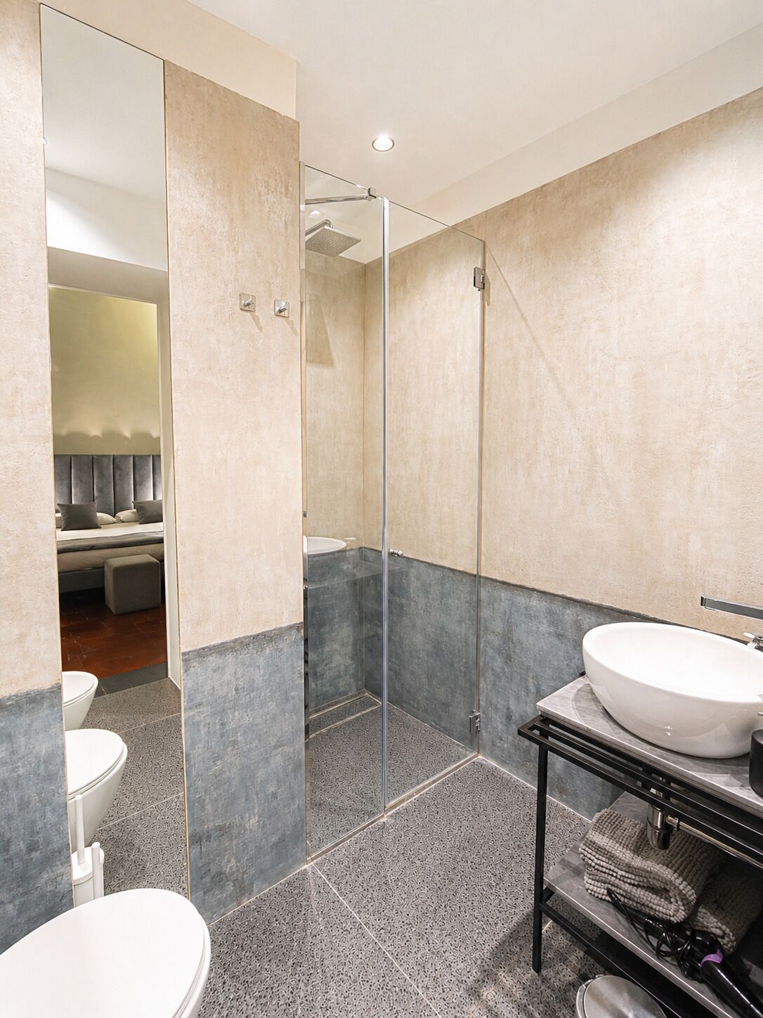 Doppia Superior, balcone, vista città | Bagno