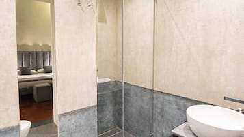 Dobbeltrom – superior, balkong, byutsikt | Bad