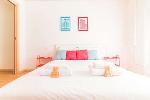 1 habitación, tabla de planchar con plancha, wifi y ropa de cama 