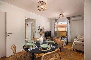 Standard Apartment, Multiple Bedrooms (Apartment Xenia) | Dining - Apartment Xenia (Medulin)