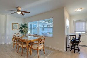 House (3 Bedrooms) | Interior - Fun in the Sun: Largo Home < 1 Mi to Beach Access! (Largo)