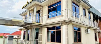 BBM エグゼクティブ ロッジ