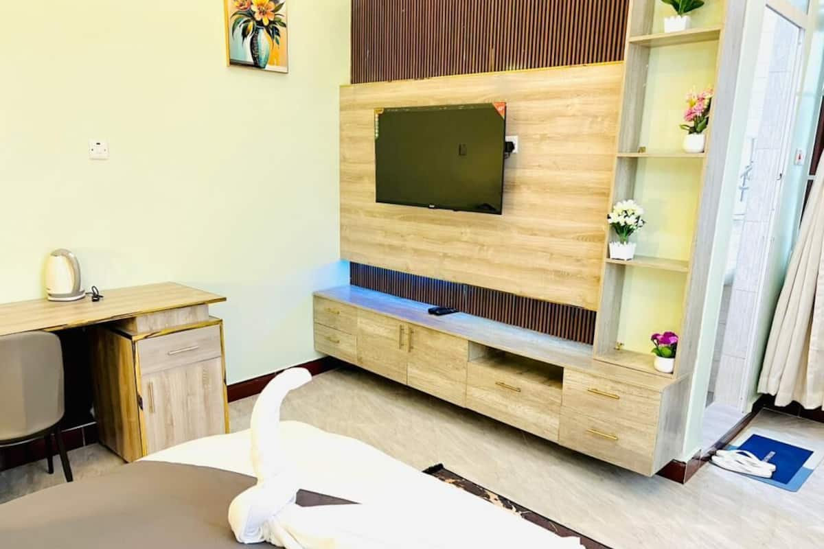 Kamar Double Deluks | Meja kerja, ruang kerja ramah laptop, dan Wi-Fi gratis