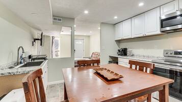 Apartment (1 Bedroom) | Interior