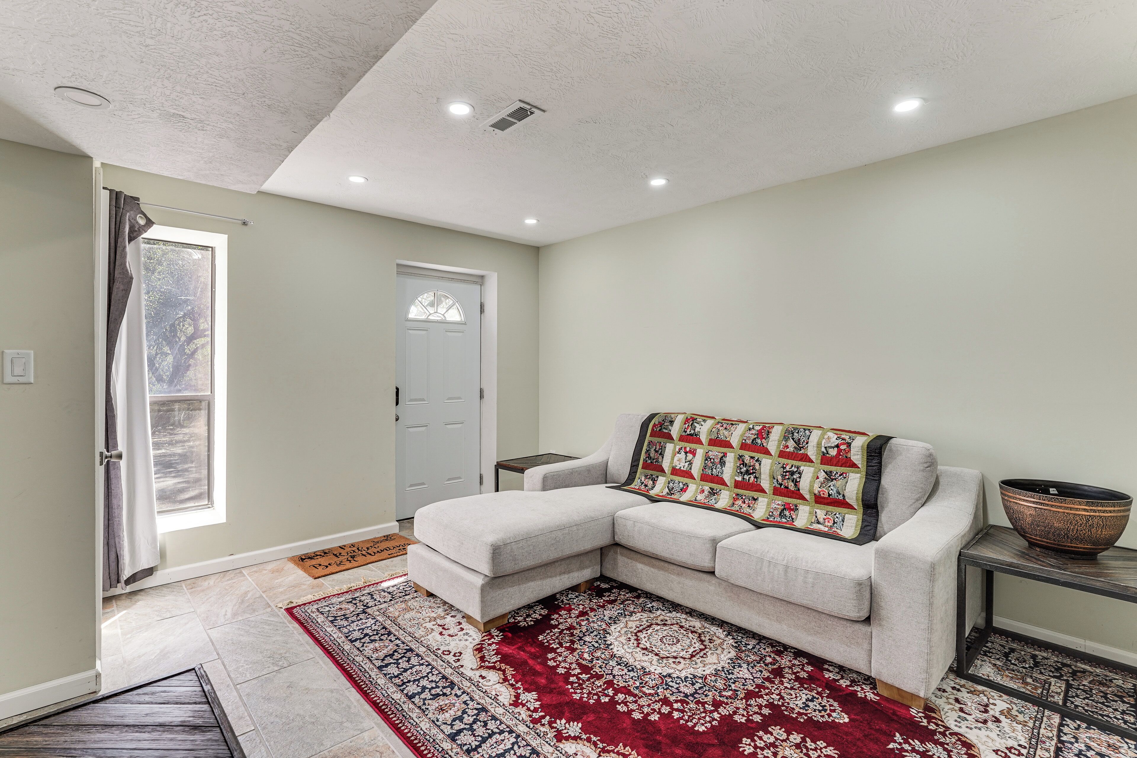 Apartment (1 Bedroom) | Front of property