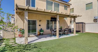 Big Yard & Patio! Modern Home Near Vegas Strip