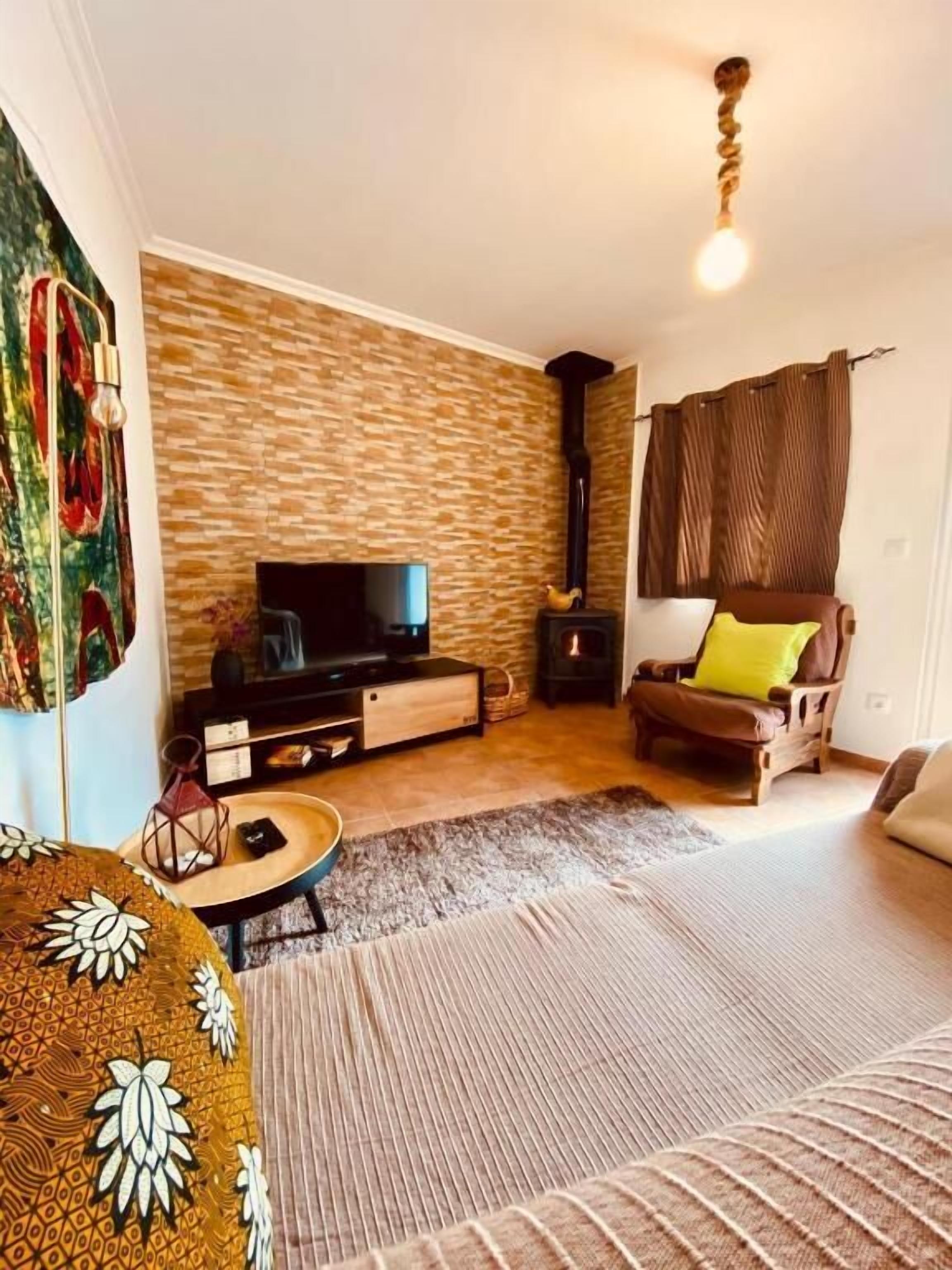 Family Apartment, 2 Bedrooms, Mountain View