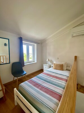 House, 1 Bedroom, Balcony, Garden View