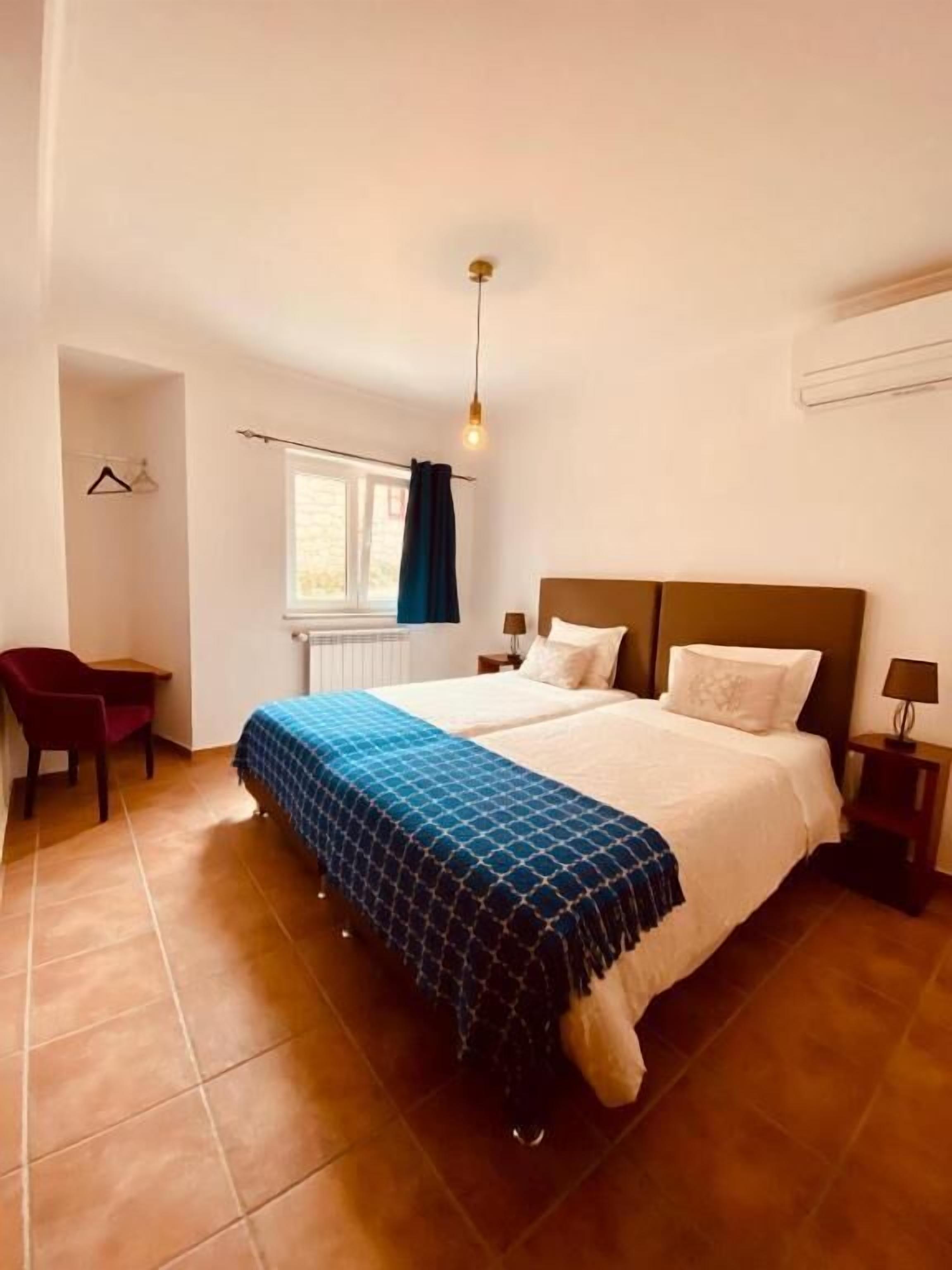 Family Apartment, 2 Bedrooms, Mountain View