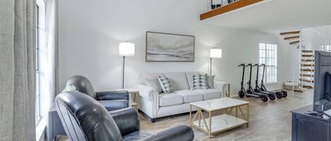 Apartment (2 Bedrooms) | Front of property
