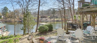 Tranquil Family Retreat w/ Views on Lake Desoto