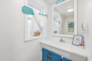 Bathroom - Time Out - Ocean Lakes (Myrtle Beach)
