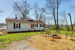 Interior - Pet-friendly 'railroad Cottage' Near Wedowee Lake (Lineville)