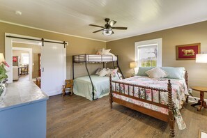 Casa (2 Bedrooms) | Interior